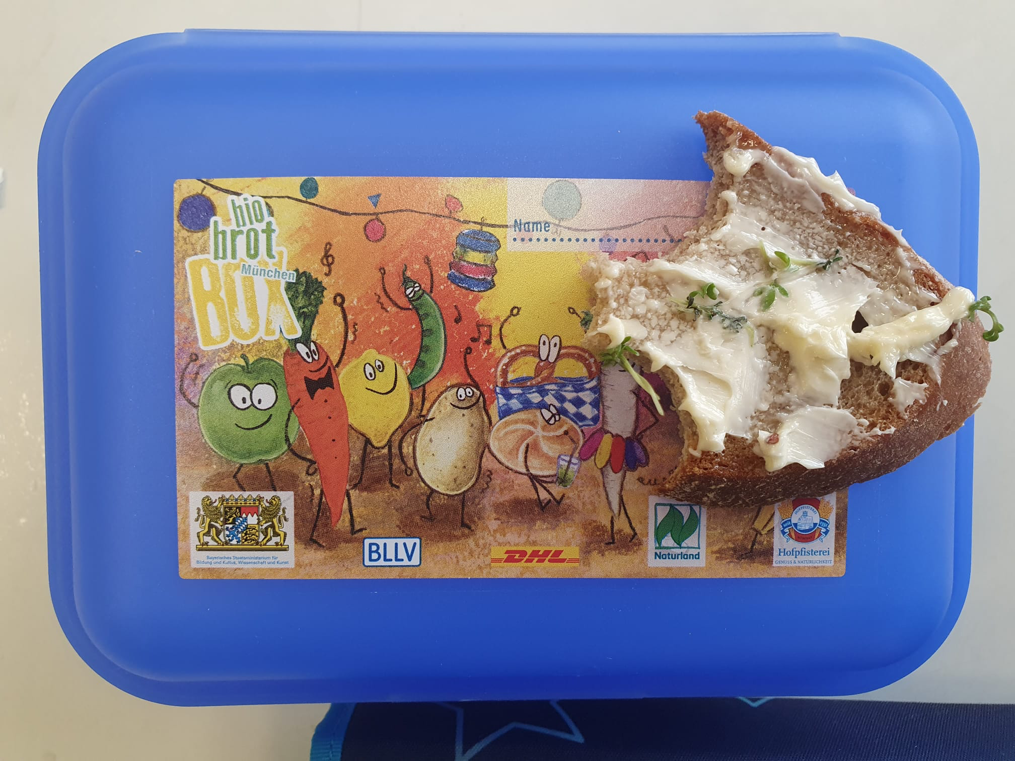 25 10 09 Brotboxen